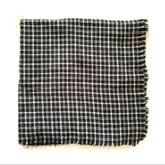 Zara Accessories - Zara Black Check Blanket Scarf